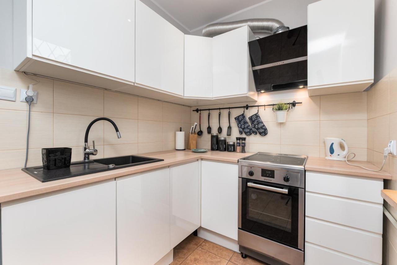 Apartment Dabrowszczakow 6 *