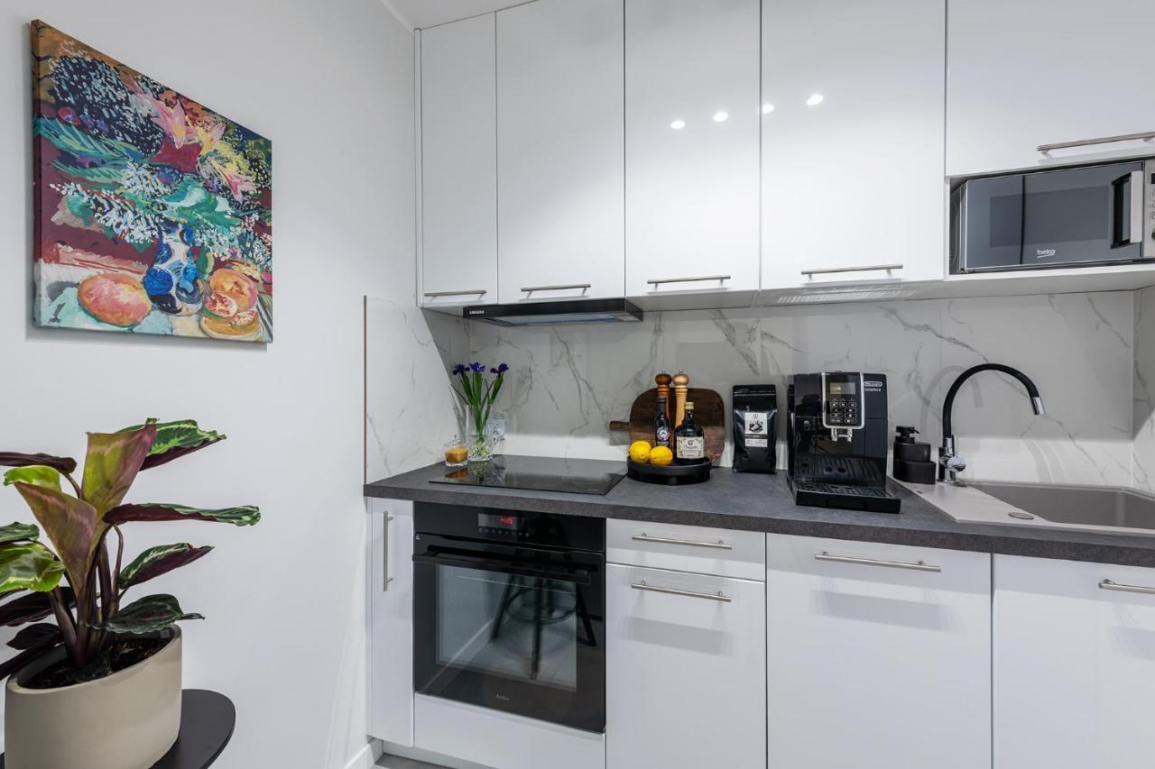 Bella Luna Luxury - Oasis Gem In Warschau