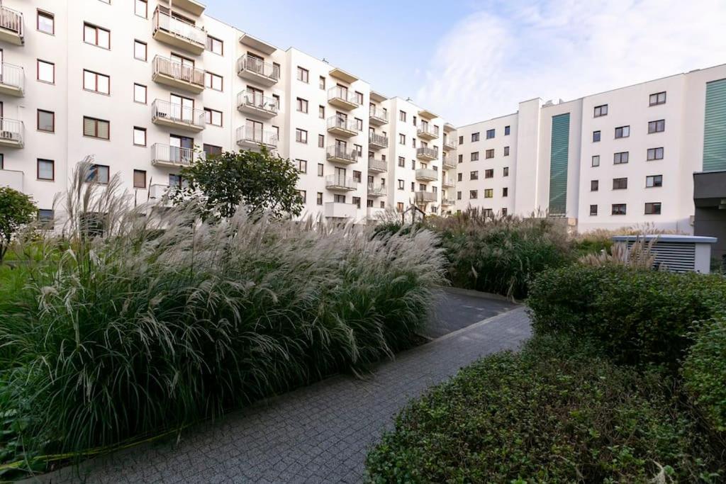 Przytulny, Komfortowy Apartament Z Garazem Warschau