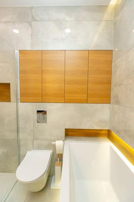 Przytulny, Komfortowy Apartament Z Garazem * Warsaw