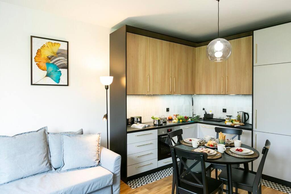 Apartment Nowy, Elegancki W Okolicy Pge Narodowy Warsaw