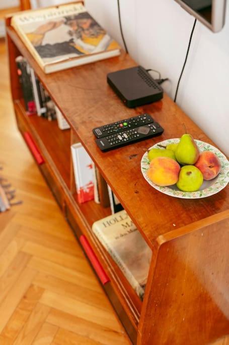 Retro Vibe In The District Of Apartment Warsaw