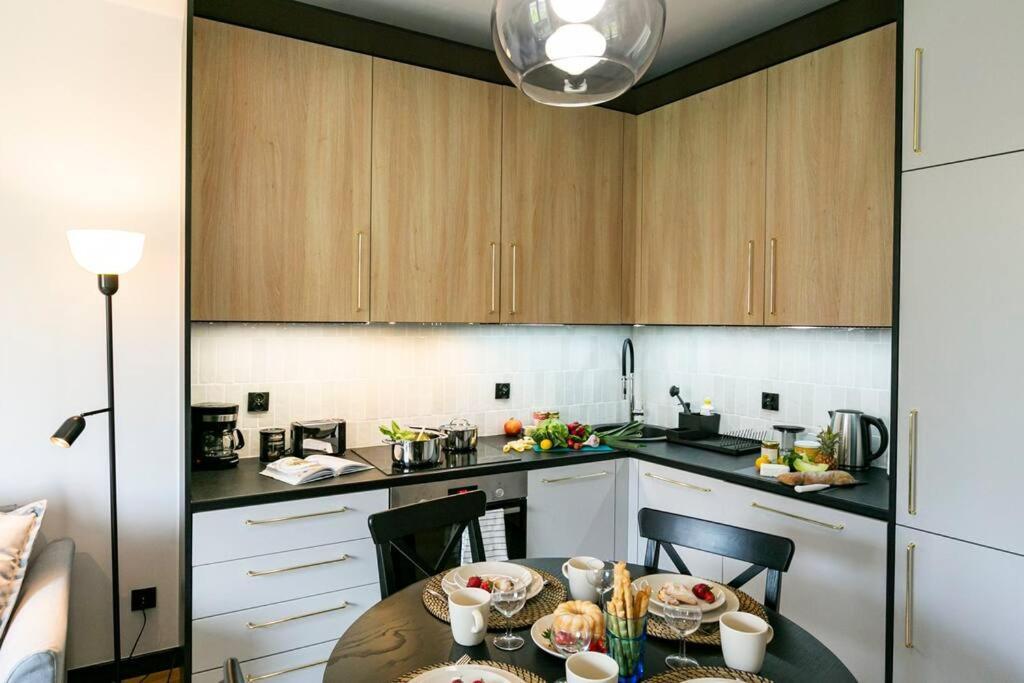Apartment Nowy, Elegancki W Okolicy Pge Narodowy