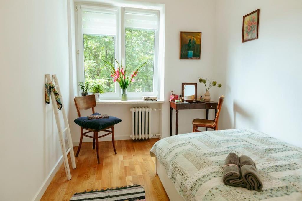 Apartment Retro Vibe In The District Of Warsaw