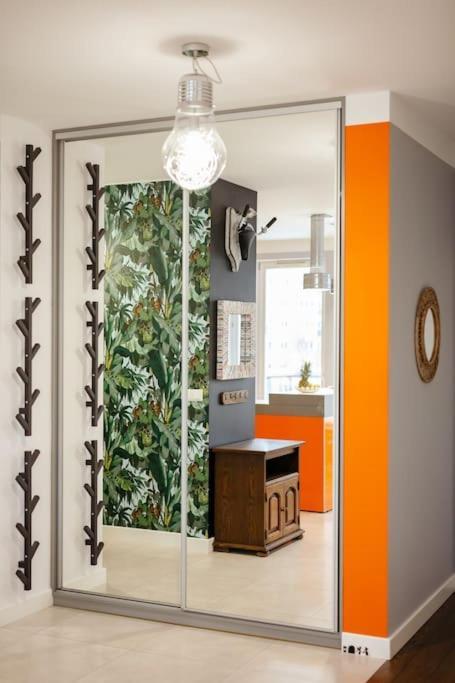 Modern, Spacious With Garage And Balcony Apartament