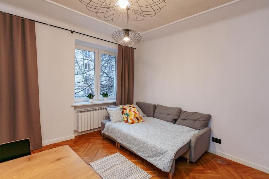 Modern, Cozy Apartment, Next To The Old Town!