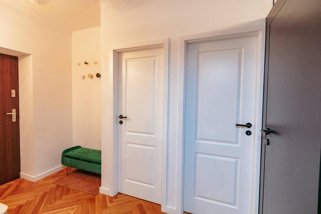 Apartment Modern, Cozy Apartment, Next To The Old Town! Warschau