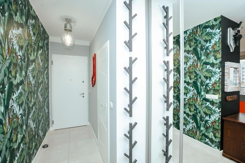 Apartament Modern, Spacious With Garage And Balcony *