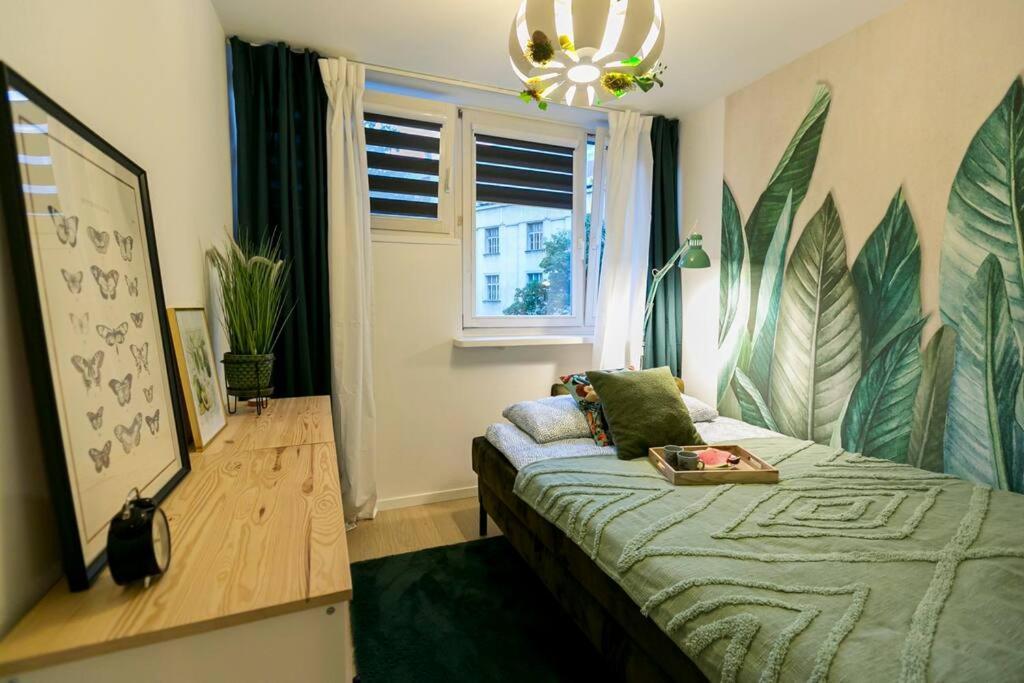 Piekne, Przestronne Mieszkanie Przy Placu Teatralnym. Apartment Warsaw