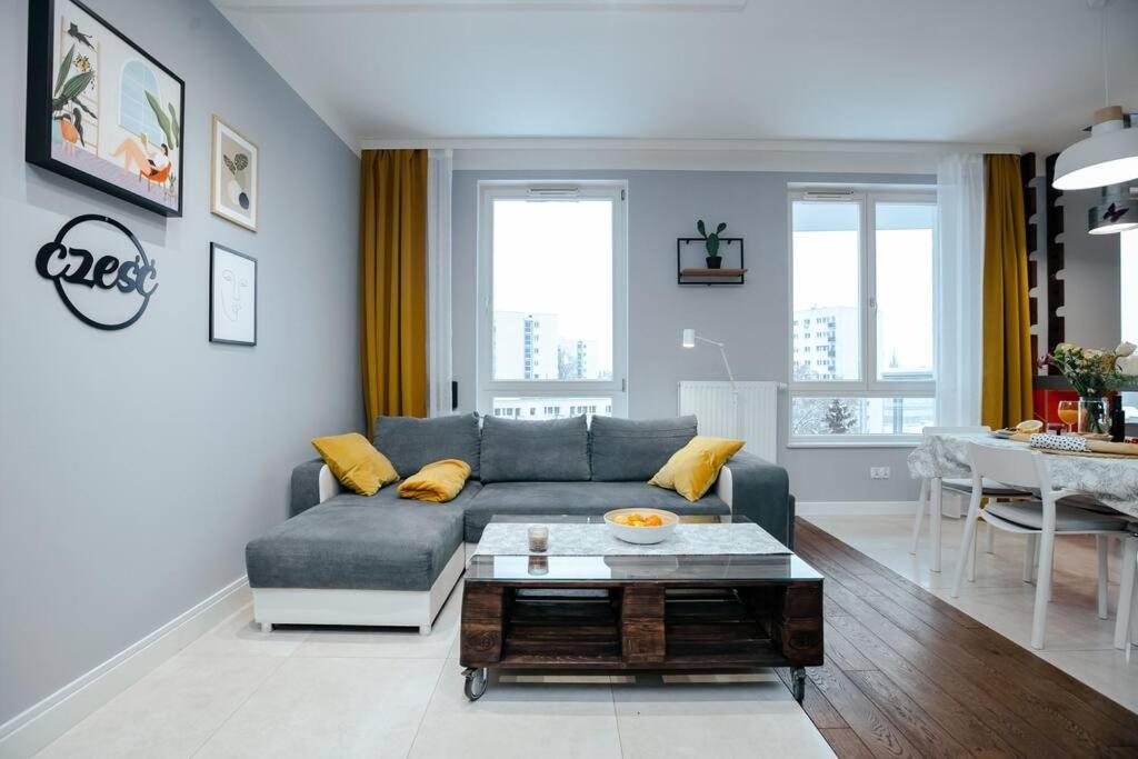 Modern, Spacious With Garage And Balcony Apartment