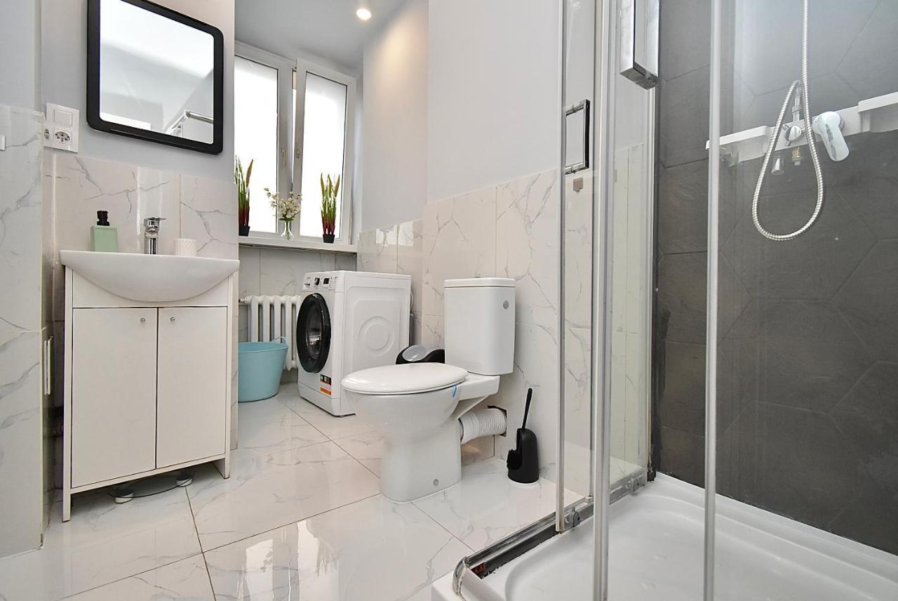 Homestay Aleja Niepodleglosci Warsaw
