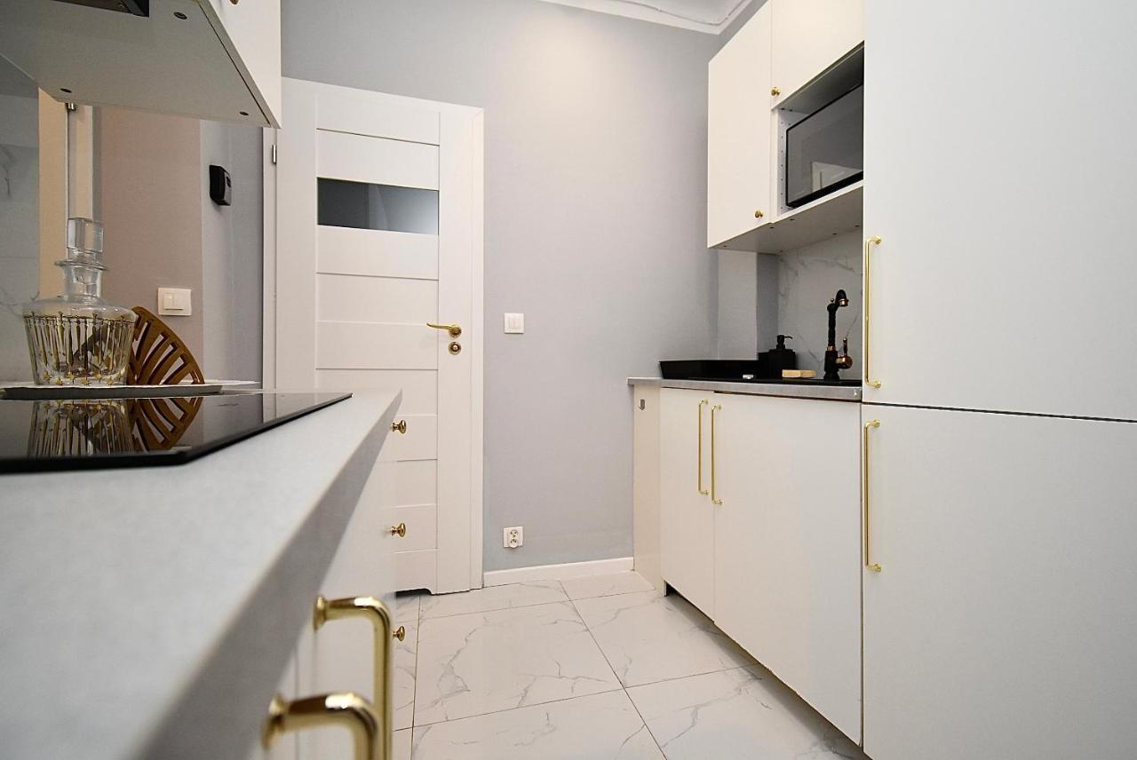 Aleja Niepodleglosci Homestay Warsaw