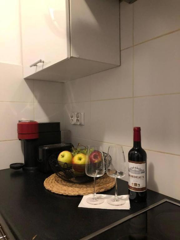 Airport Okecie Cybernetyki Apartment *