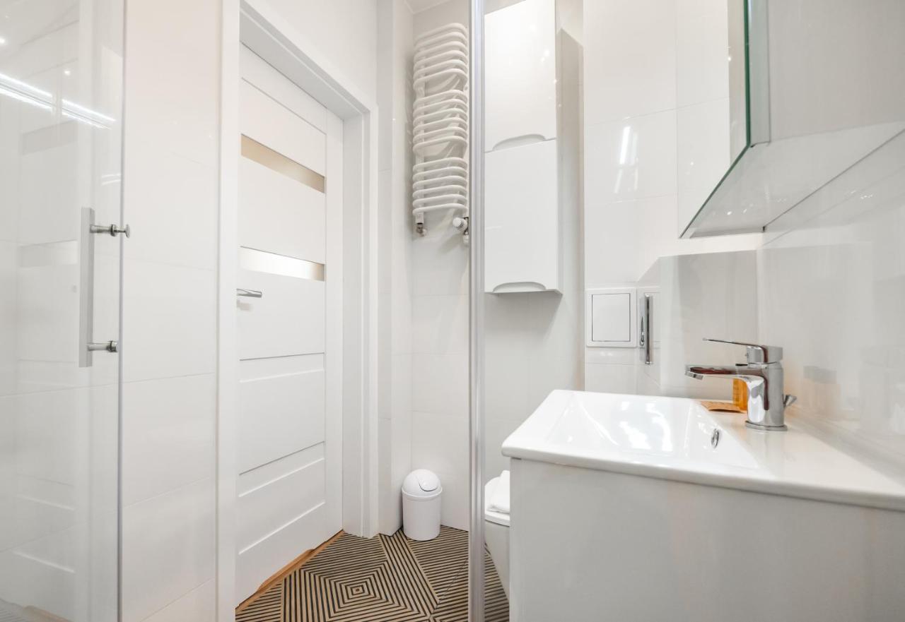 Ochota Sunny Apartment Warschau