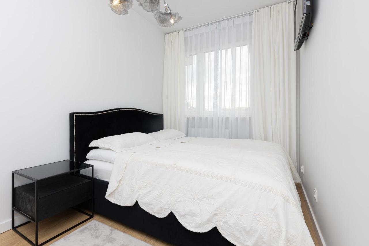 Apartment Stylish Przedpole With Balcony & Parking By Renters