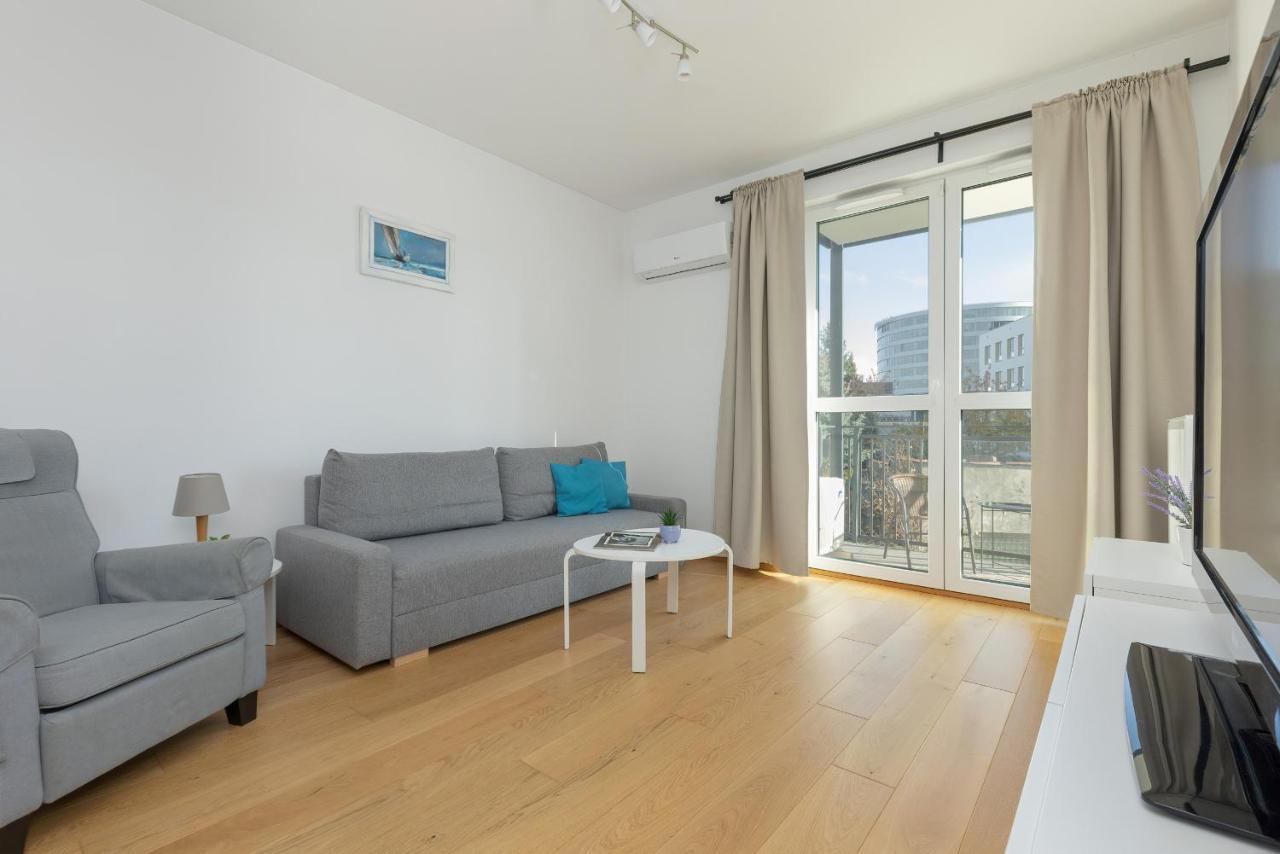 Apartment Business Pkp Aleje Jerozolimskie By Renters Warsaw