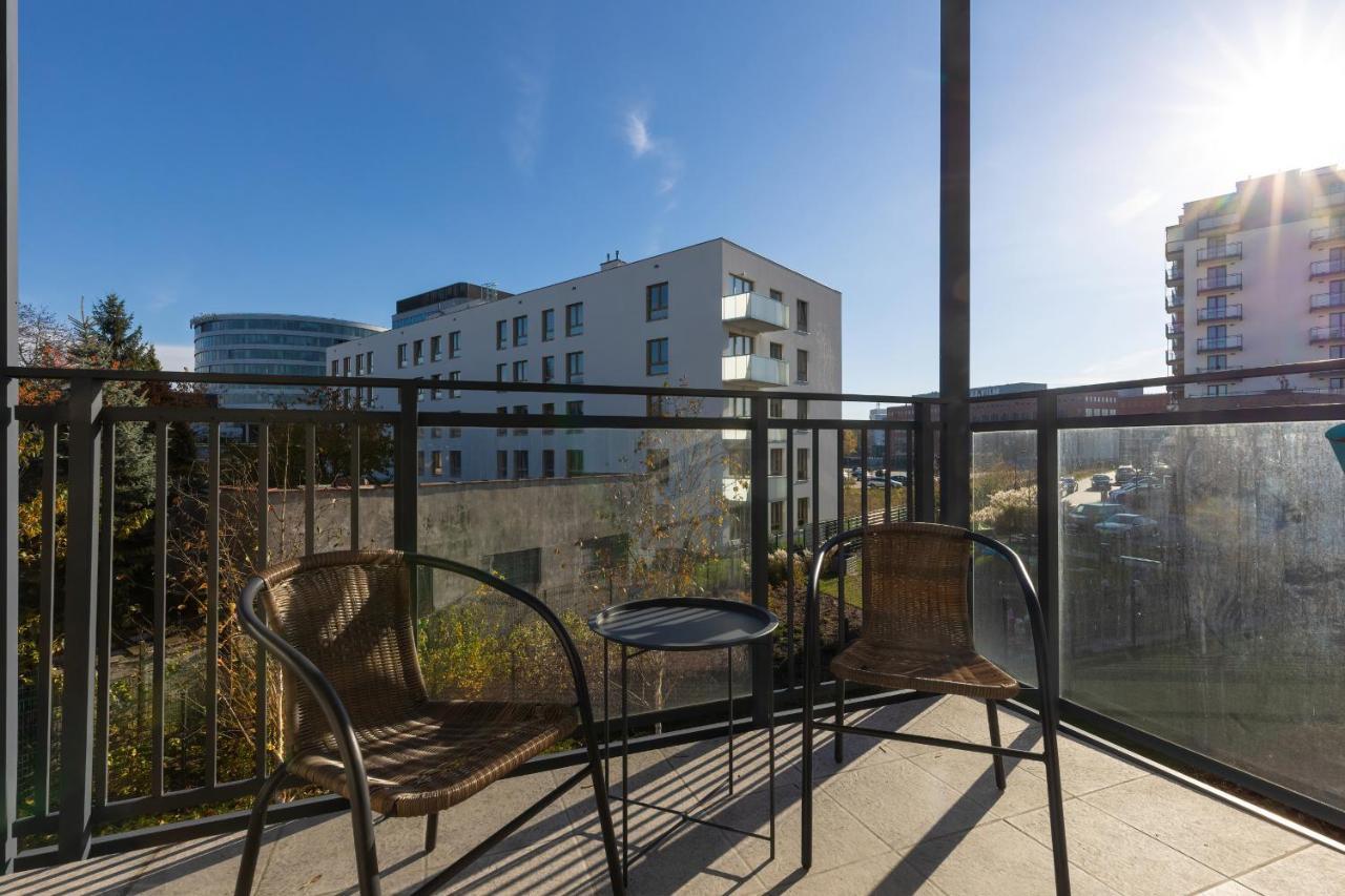 Business Pkp Aleje Jerozolimskie By Renters Apartment Warsaw