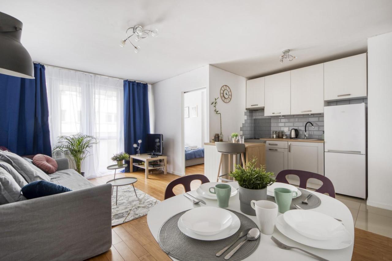 Apartment Inside Solec Ii *