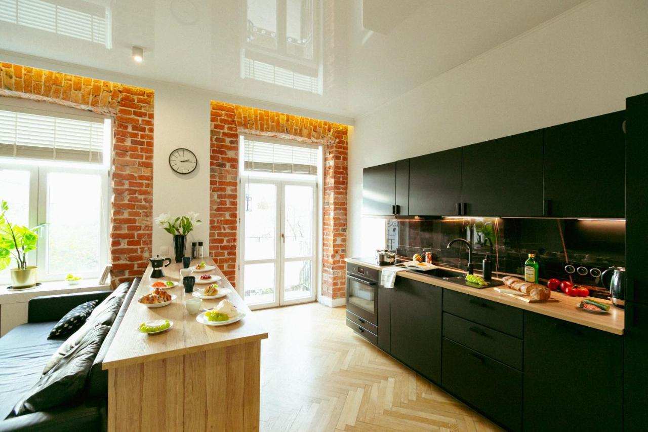 Apartment Wspolna 54a: With Free Parking Warsaw