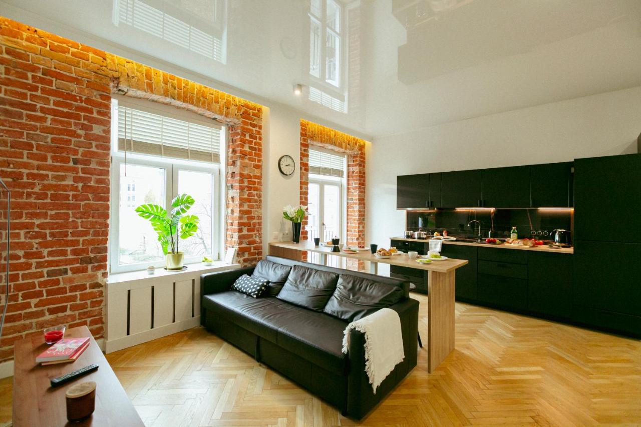 Apartment Wspolna 54a: With Free Parking Warsaw