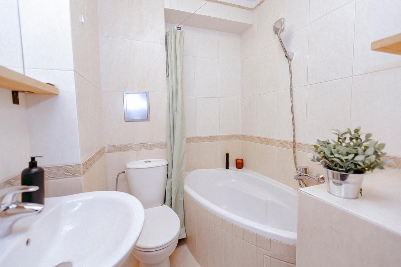 Salezego 6 Piekny Widok Na Stadion Narodowy Oraz Wisle Bardzo Duzy Balkon - Better Apartament Warszawa