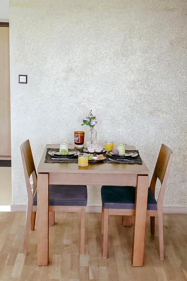 Apartament Salezego 6 Piekny Widok Na Stadion Narodowy Oraz Wisle Bardzo Duzy Balkon - Better *