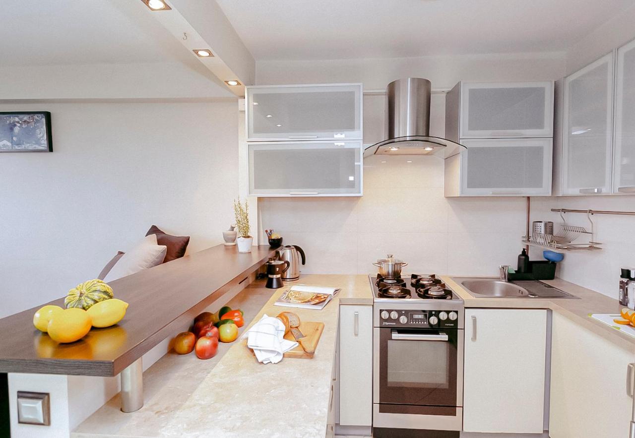 Apartament Salezego 6 Piekny Widok Na Stadion Narodowy Oraz Wisle Bardzo Duzy Balkon - Better