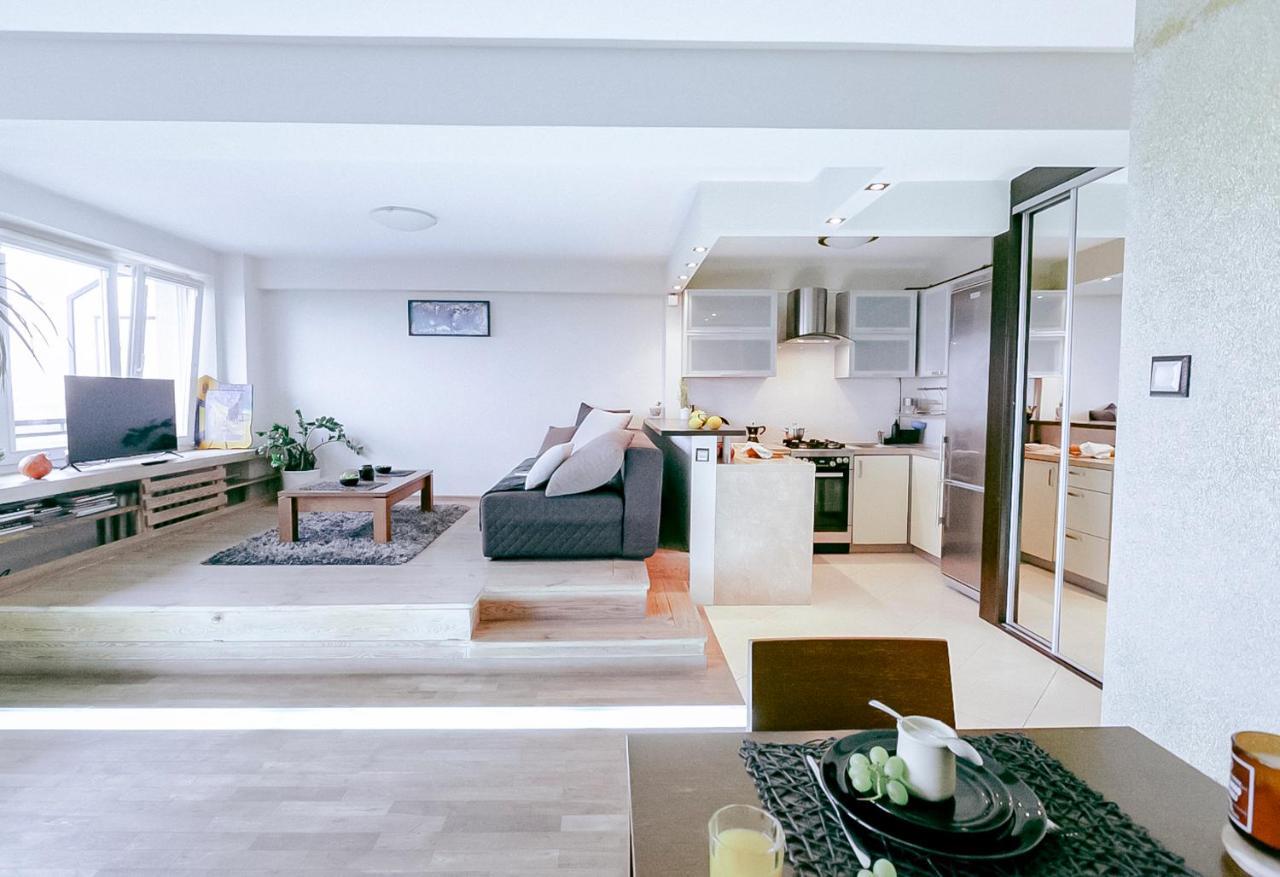 Salezego 6 Piekny Widok Na Stadion Narodowy Oraz Wisle Bardzo Duzy Balkon - Better Apartament Warszawa