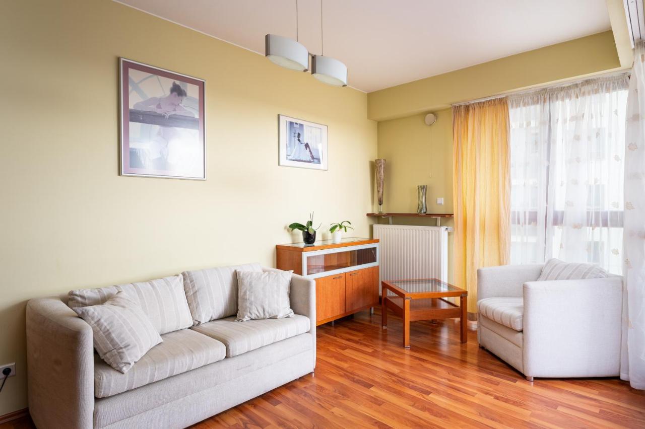 Aleja Wyscigowa Comfort Apartment Warschau