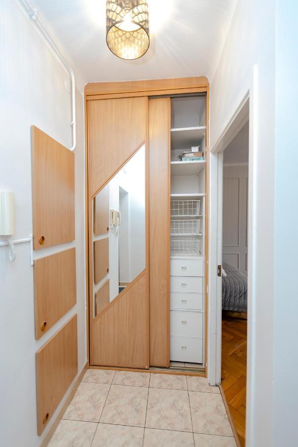 Apartment Wilcza 3 Blue - 260 Metrow Od Ambasady - Better