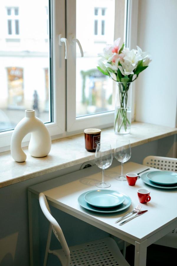 Apartment Wilcza 3g - 260m Od Ambasady Usa, 1km Od Dworca Centralnego Warsaw