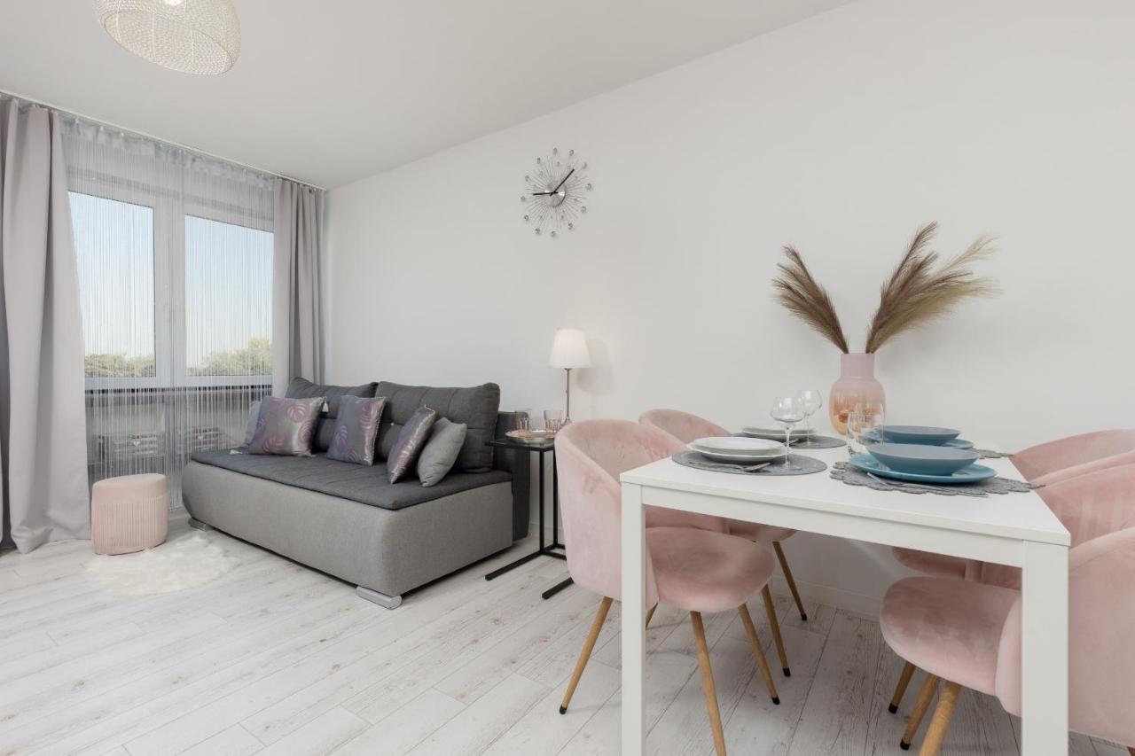 Bright & Cozy Near Metro Marymont By Renters Apartamento *
