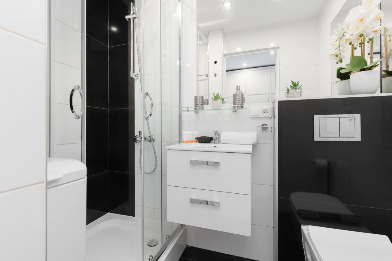 Bright & Cozy Near Metro Marymont By Renters * Varsóvia