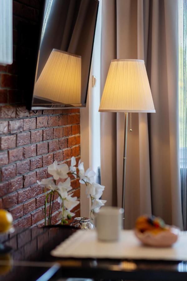 Bright & Cozy Near Metro Marymont By Renters Apartamento *