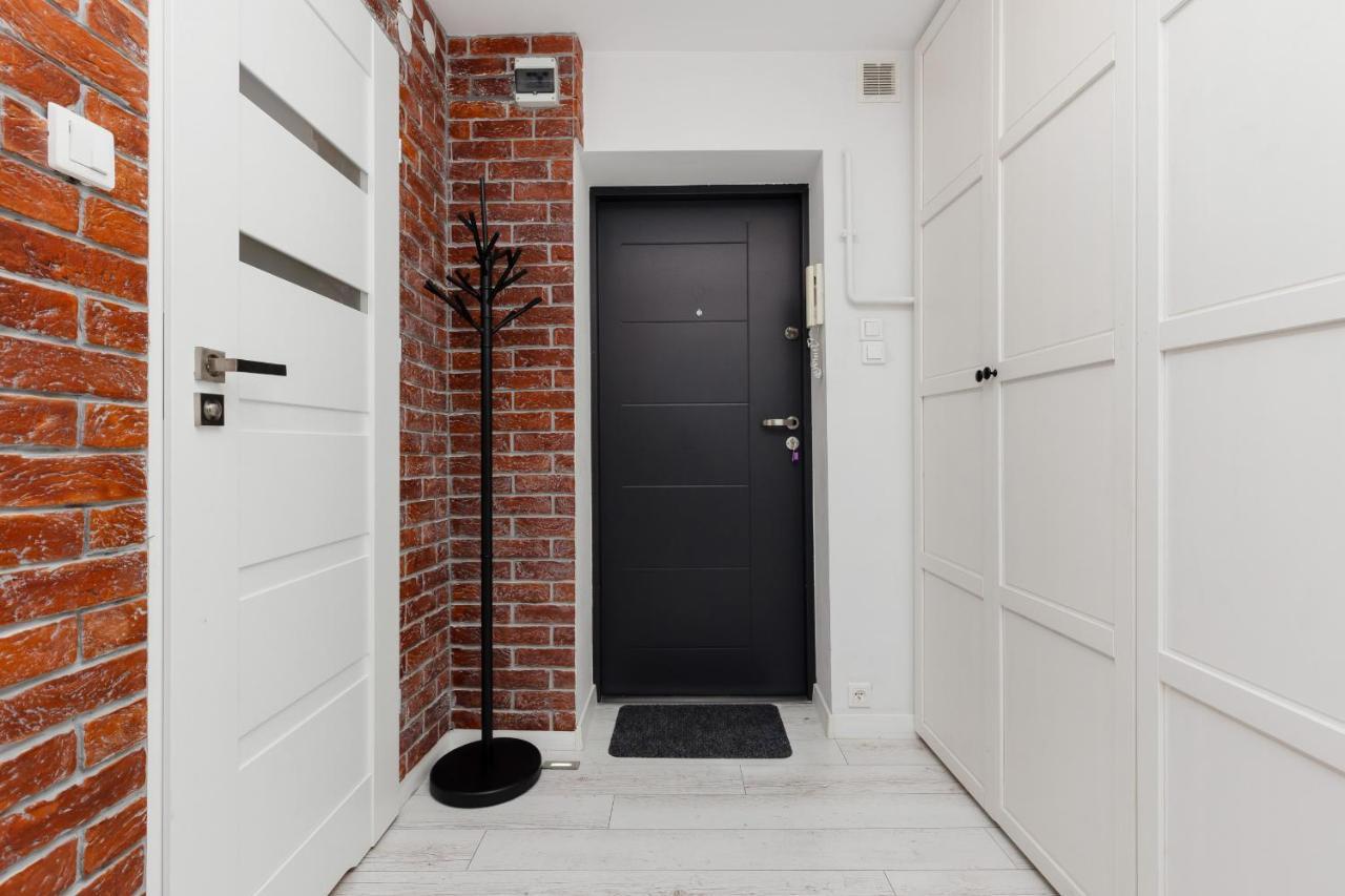 Bright & Cozy Near Metro Marymont By Renters Apartamento *