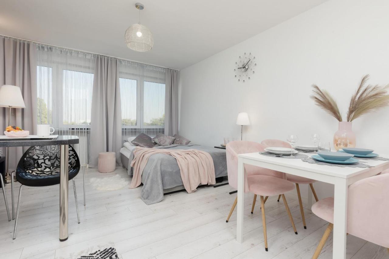 Apartamento Bright & Cozy Near Metro Marymont By Renters Varsóvia