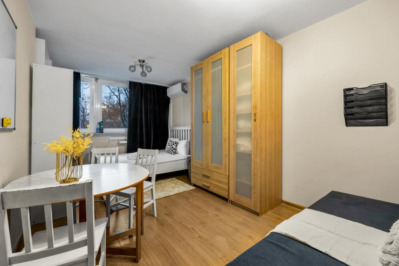Apartment 2br Metro Railwaystation *
