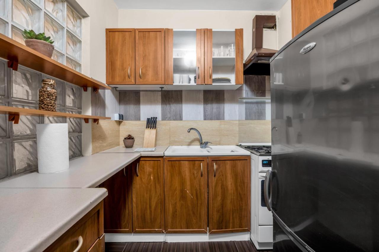 Apartment 2br Metro Railwaystation *