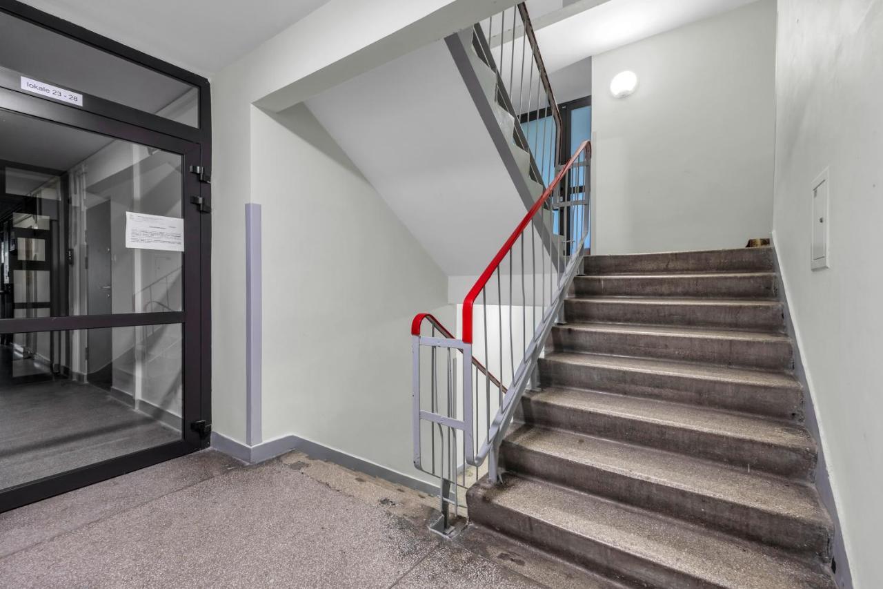 Apartment 2br Metro Railwaystation
