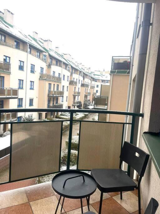 Metro Bemowo Comfort Apartment *