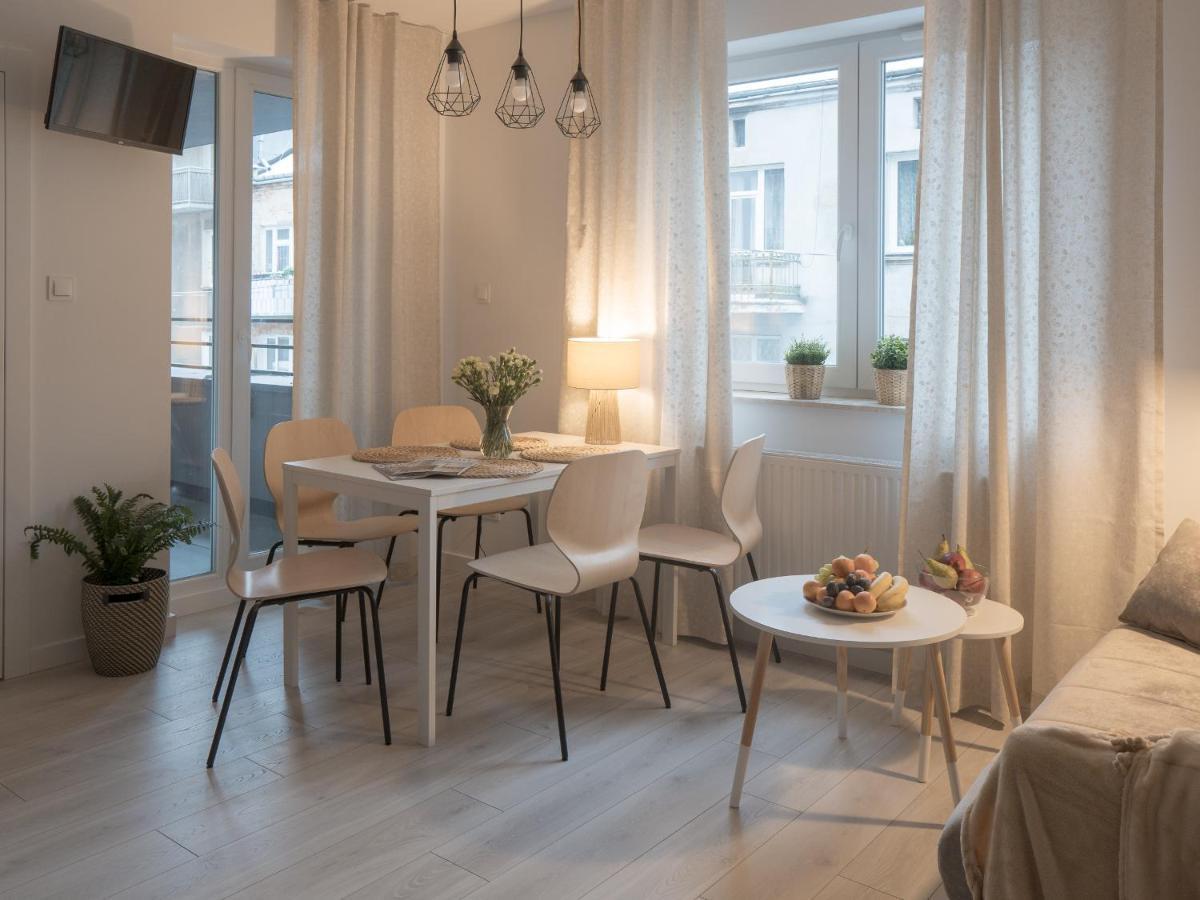 Apartment Apartament Clever 1 Kamienica Grochów *