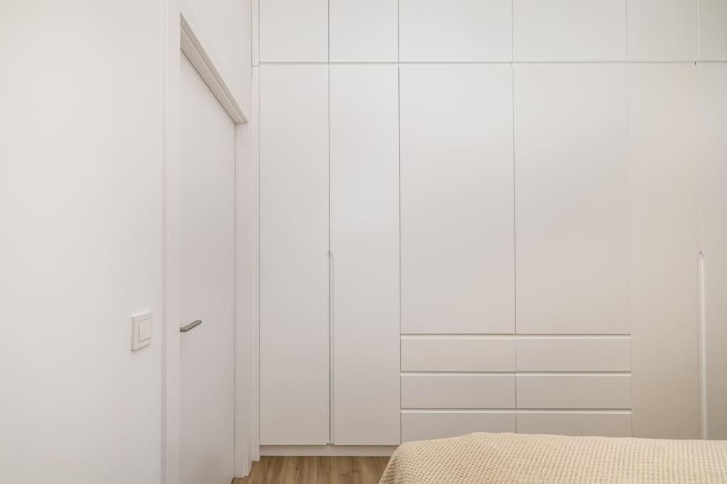1-Bedroom Apartment Near Metro Apartment