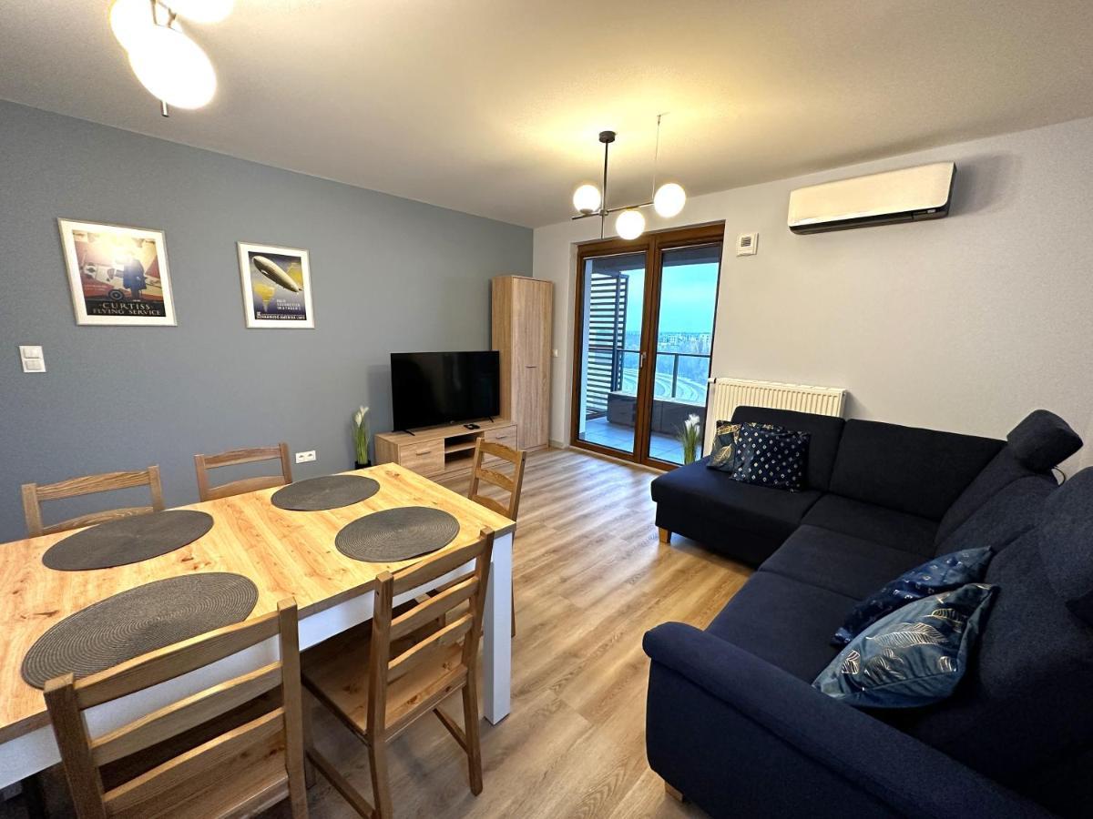 Apartamento Lotnisko Chopina Airport Varsóvia
