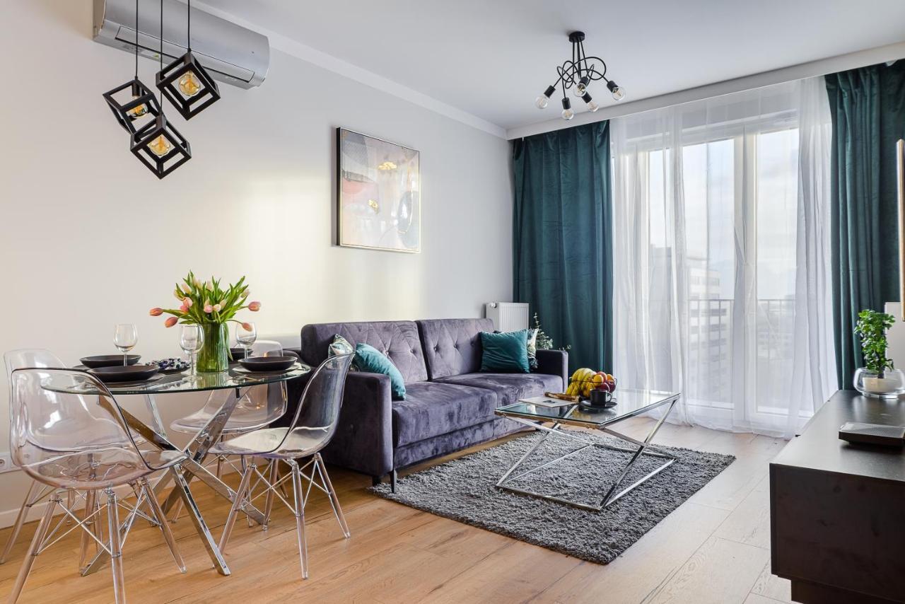 1bed With Gym - P&o Apartment