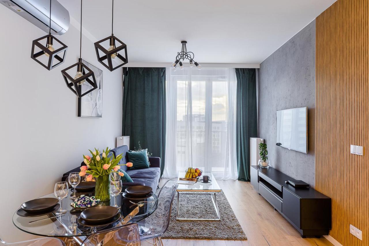 1bed With Gym - P&o Apartment Warsaw