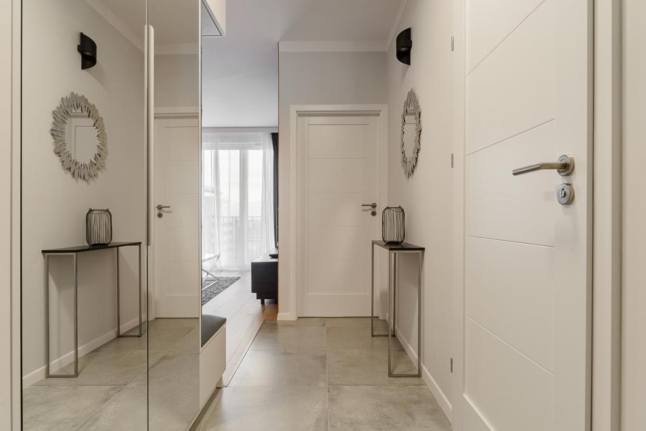 Apartment 1bed With Gym - P&o Warsaw