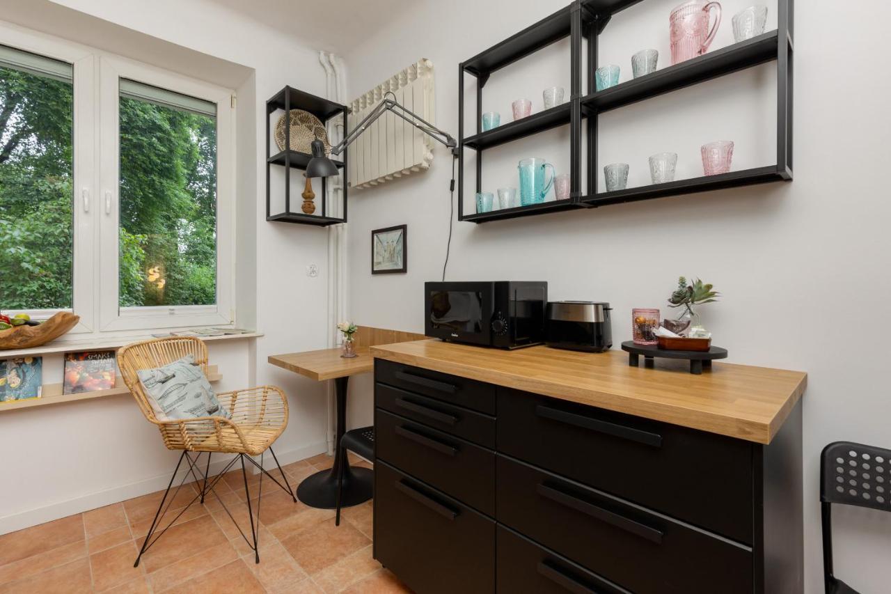 Stylish And Sweet In Near Park Lazienki By Renters *
