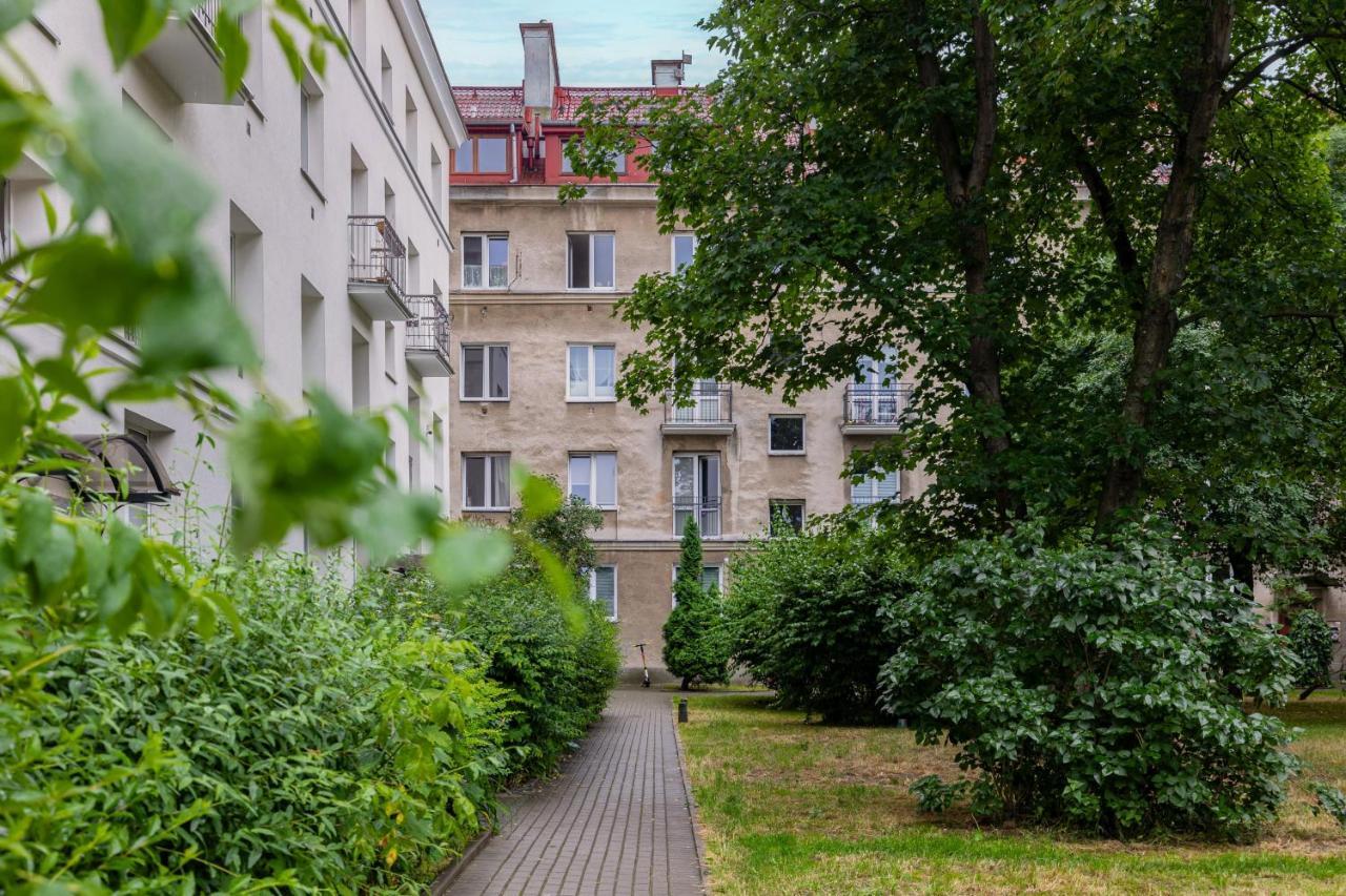 Apartment Stylish And Sweet In Near Park Lazienki By Renters