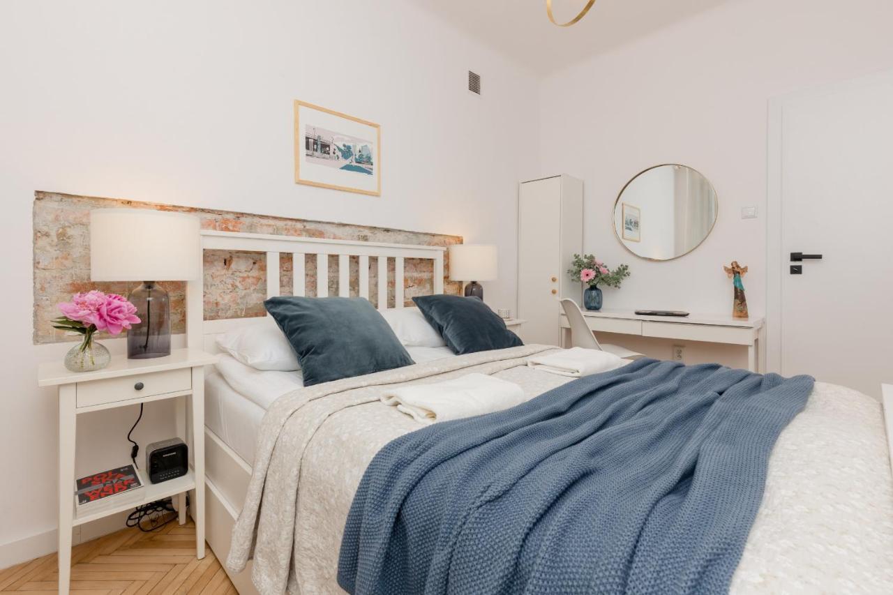 Stylish And Sweet In Near Park Lazienki By Renters Warschau