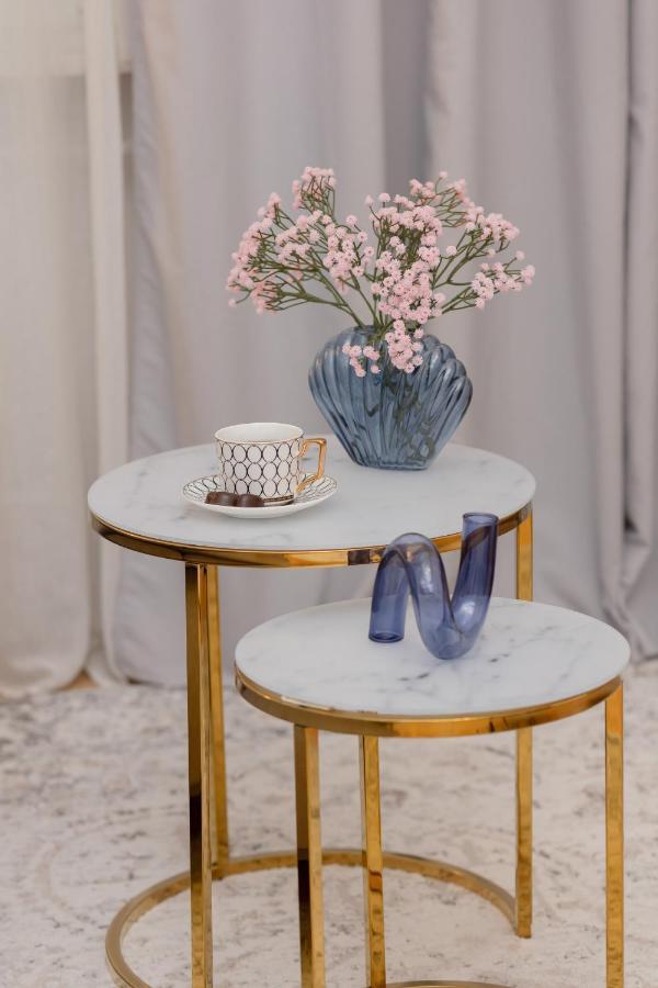Apartment Stylish And Sweet In Near Park Lazienki By Renters
